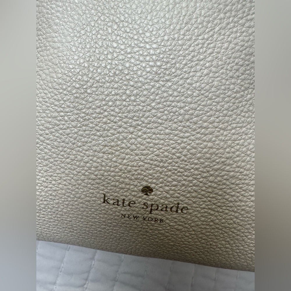 Kate Spade Cream/Beige 100% Cow Leather Shoulder Bag with Tassel - Picture 3 of 16
